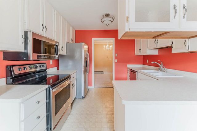 2356 WISCONSIN STREET, Oshkosh, WI 54901