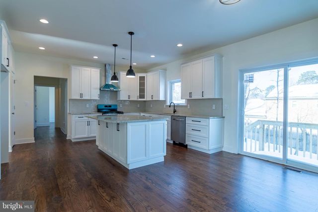 38 AVENUE I, Monroe Twp, NJ 08831