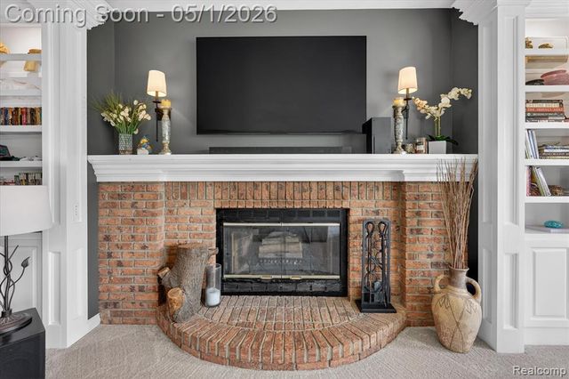 2164 E Allen Road, Howell, MI 48855