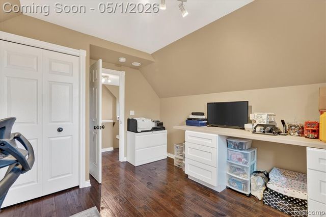 2164 E Allen Road, Howell, MI 48855