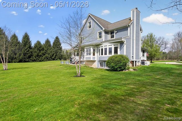 2164 E Allen Road, Howell, MI 48855
