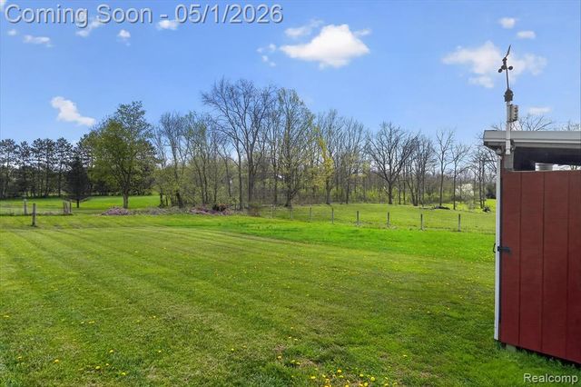 2164 E Allen Road, Howell, MI 48855