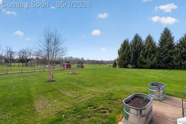 2164 E Allen Road, Howell, MI 48855