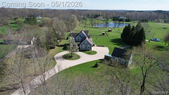 2164 E Allen Road, Howell, MI 48855