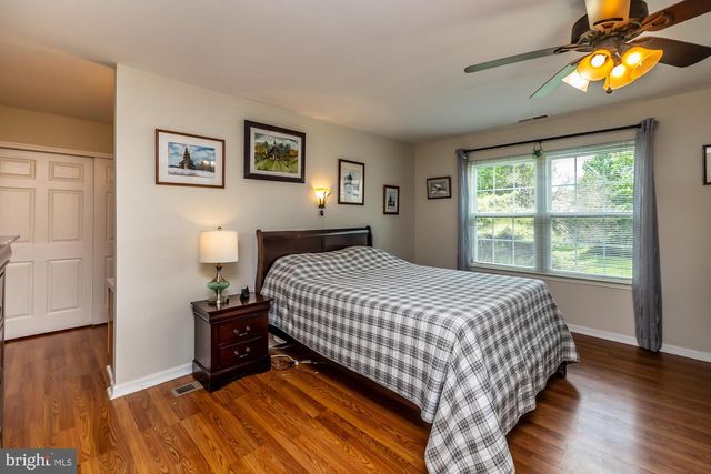 126 EVERGREEN CT, Blue Bell, PA 19422