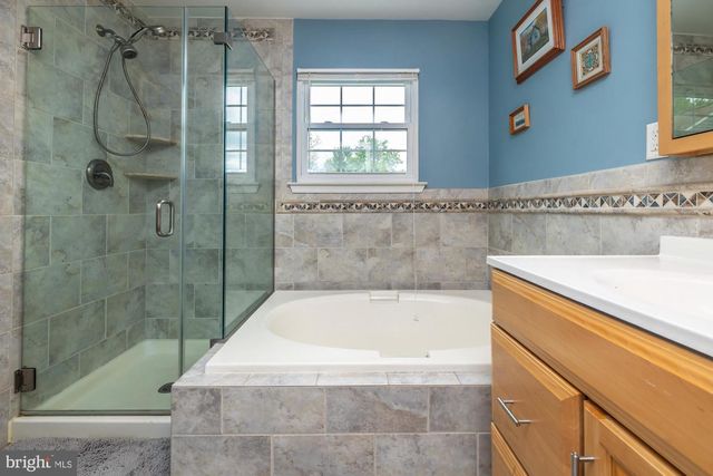 126 EVERGREEN CT, Blue Bell, PA 19422