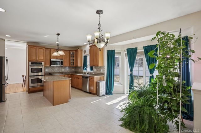 3015 Molly Pitcher Drive, New Windsor, NY 12553