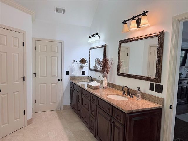 220 May Apple Lane, Alpharetta, GA 30005