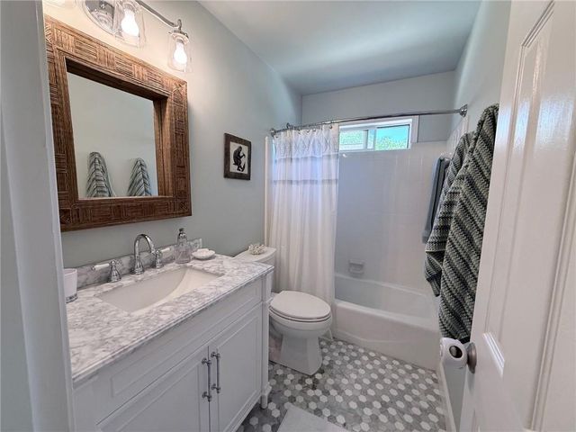 220 May Apple Lane, Alpharetta, GA 30005