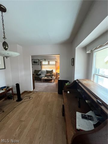 3201 Altoona Road, Cleveland, OH 44109