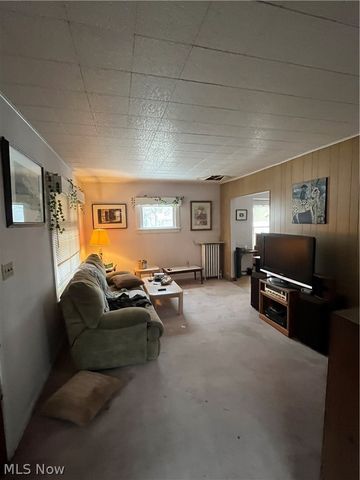 3201 Altoona Road, Cleveland, OH 44109