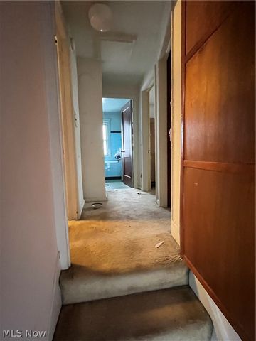 3201 Altoona Road, Cleveland, OH 44109