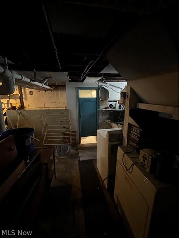 3201 Altoona Road, Cleveland, OH 44109