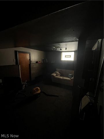 3201 Altoona Road, Cleveland, OH 44109