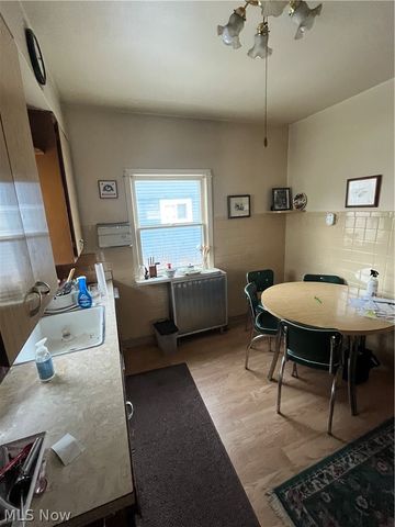 3201 Altoona Road, Cleveland, OH 44109