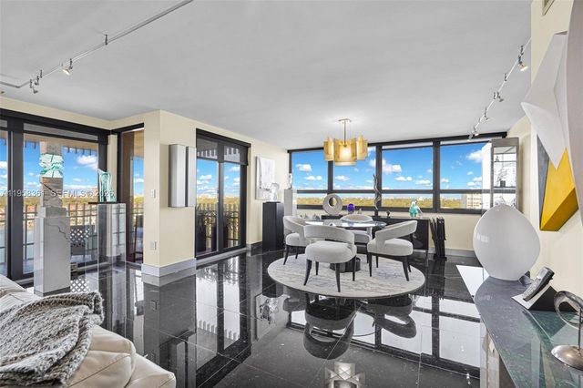 1 Grove Isle Dr A1110, Miami, FL 33133