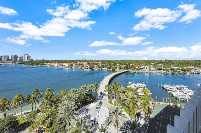 1 Grove Isle Dr A1110, Miami, FL 33133