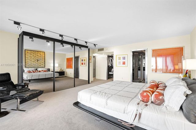 1 Grove Isle Dr A1110, Miami, FL 33133