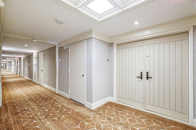 1 Grove Isle Dr A1110, Miami, FL 33133