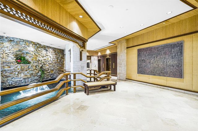 1 Grove Isle Dr A1110, Miami, FL 33133