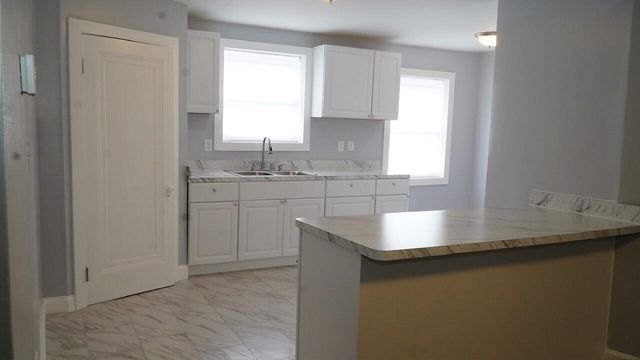 17353 Snowden Street, Detroit City, MI 48235