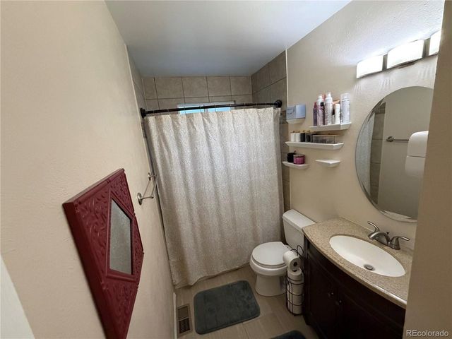 17042 E Wagon Trail Pkwy, Aurora, CO 80015