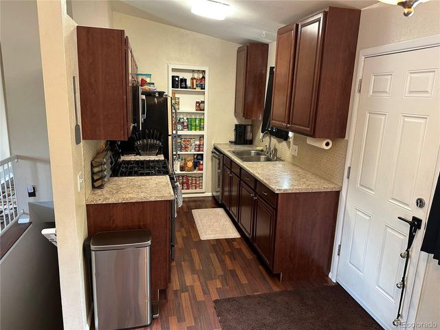 17042 E Wagon Trail Pkwy, Aurora, CO 80015