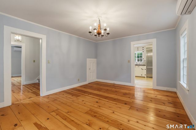 17 Curtiss Road, Woodbury, CT 06798
