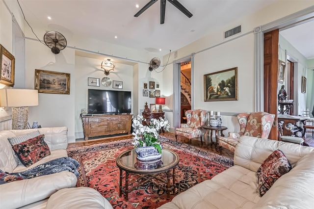 1819 Ball, Galveston, TX 77550