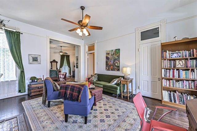 1819 Ball, Galveston, TX 77550