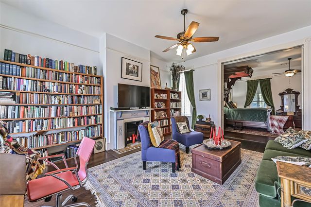 1819 Ball, Galveston, TX 77550
