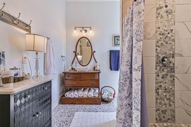 1819 Ball, Galveston, TX 77550