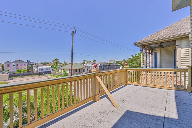 1819 Ball, Galveston, TX 77550