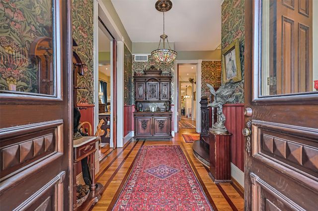 1819 Ball, Galveston, TX 77550