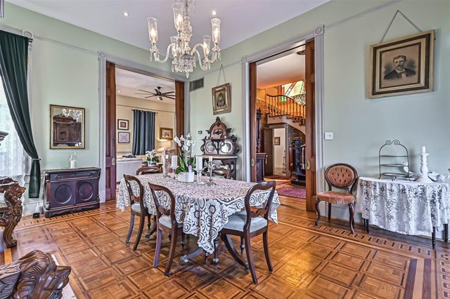 1819 Ball, Galveston, TX 77550