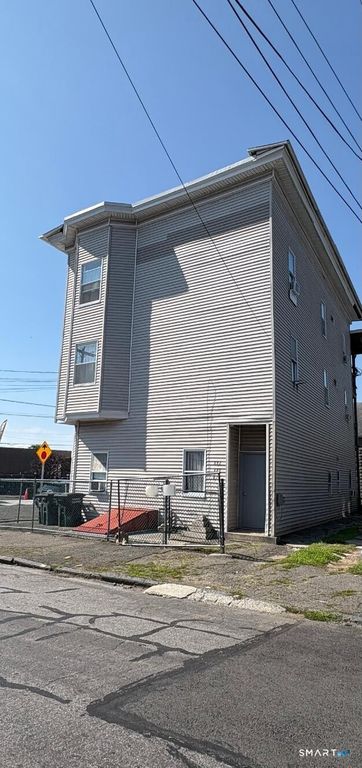 679 Norman Street, Bridgeport, CT 06605