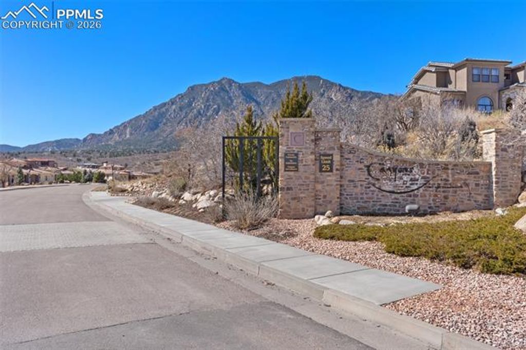 381 San Marino Court, Colorado Springs, CO 80906 — photo 2