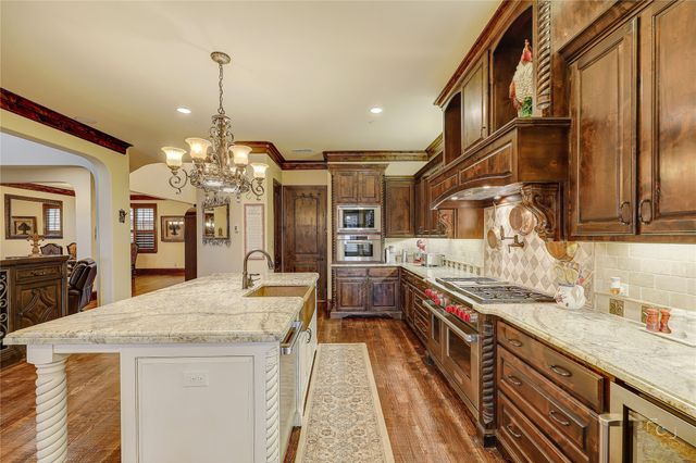 3878 Benchmark Lane, Frisco, TX 75034