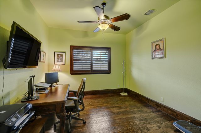3878 Benchmark Lane, Frisco, TX 75034