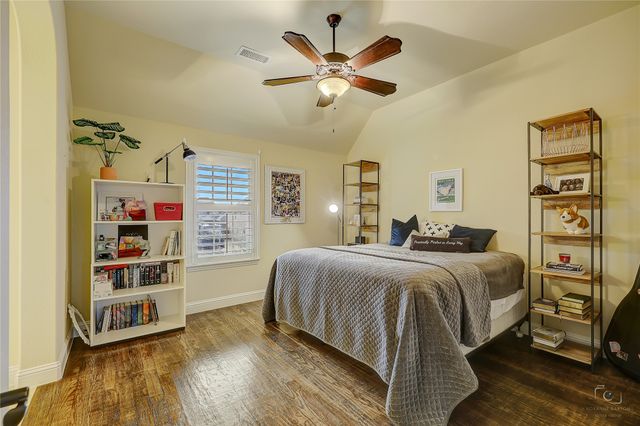 3878 Benchmark Lane, Frisco, TX 75034