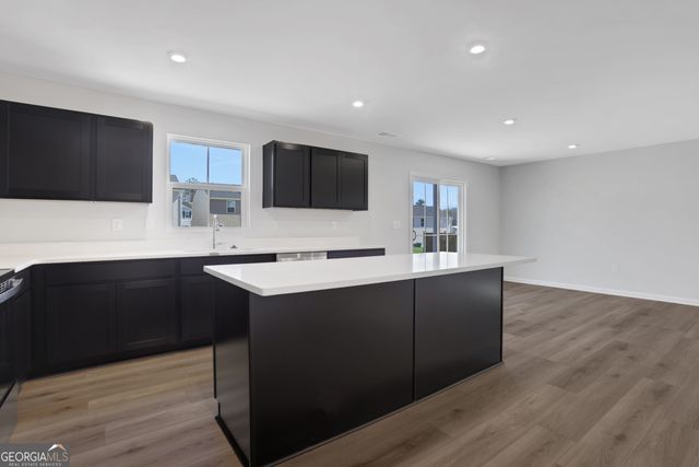 812 Sweet Pine Brook, Stone Mountain, GA 30087