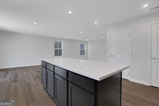 812 Sweet Pine Brook, Stone Mountain, GA 30087