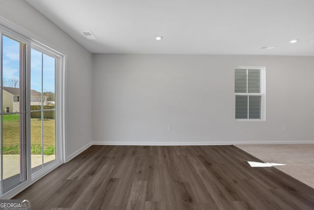 812 Sweet Pine Brook, Stone Mountain, GA 30087