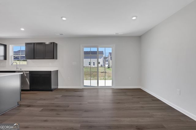 812 Sweet Pine Brook, Stone Mountain, GA 30087