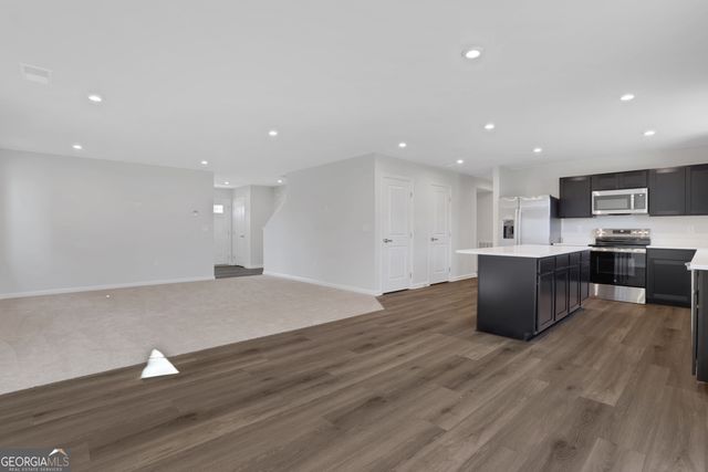 812 Sweet Pine Brook, Stone Mountain, GA 30087