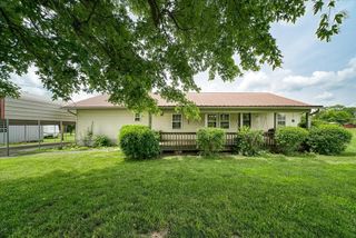 3927 Burgess Falls Rd, Sparta, TN 38583