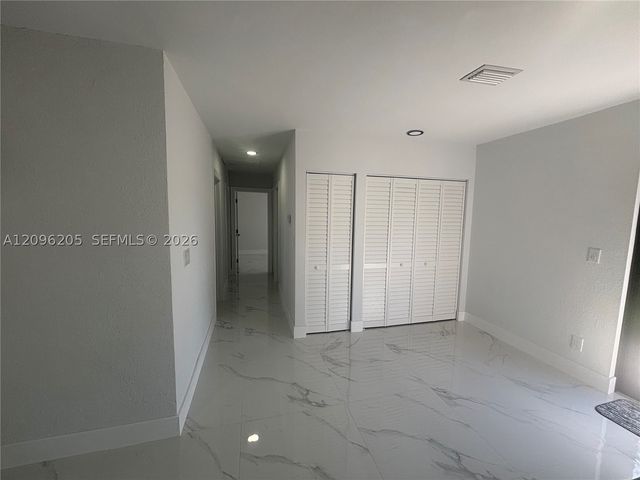 3720 SW 32nd St, Hollywood, FL 33023