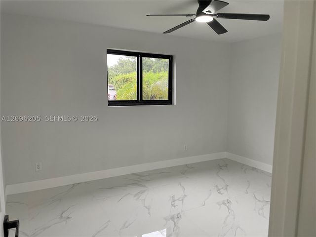 3720 SW 32nd St, Hollywood, FL 33023