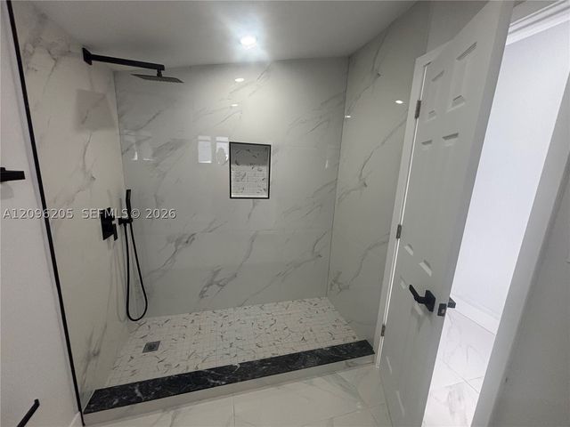 3720 SW 32nd St, Hollywood, FL 33023