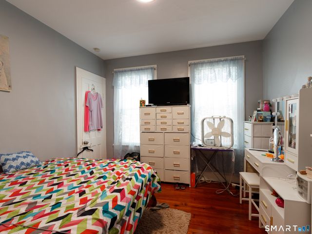 1287 Howard Avenue, Bridgeport, CT 06605